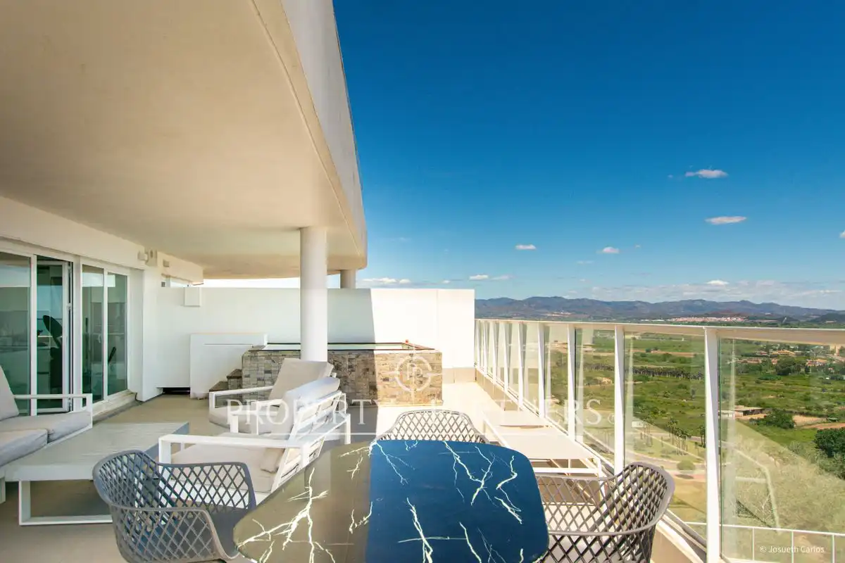 Terraza de Ático en venta en Canet d'En Berenguer con Aire acondicionado, Calefacción y Jardín privado
