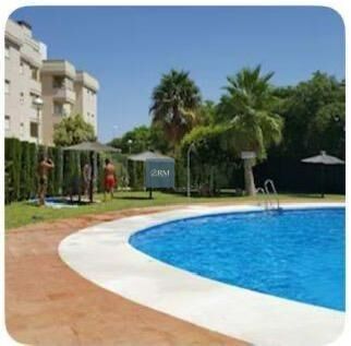 Swimming pool of Flat to rent in Sanlúcar de Barrameda  with Air Conditioner, Private garden and Terrace