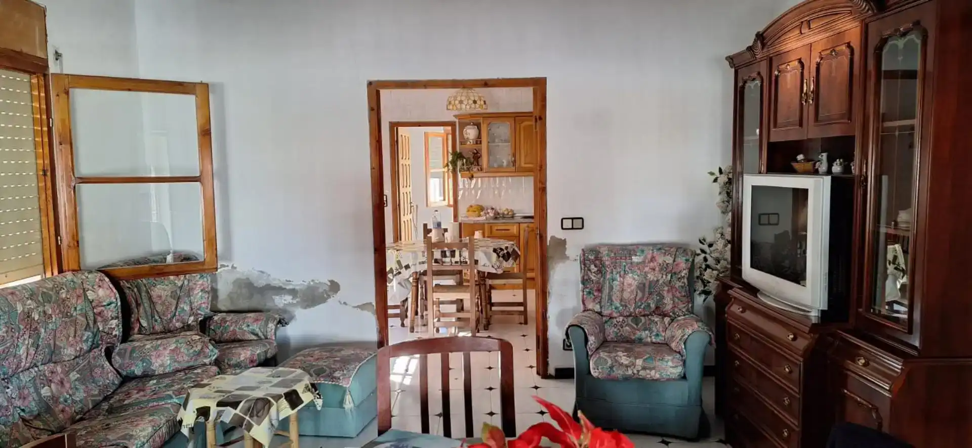 Sala de estar de Piso en venta en Fuente-Tójar con Jardín privado, Trastero y Amueblado