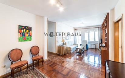 Living room of Flat for sale in  Madrid Capital  with Air Conditioner, Heating and Terrace
