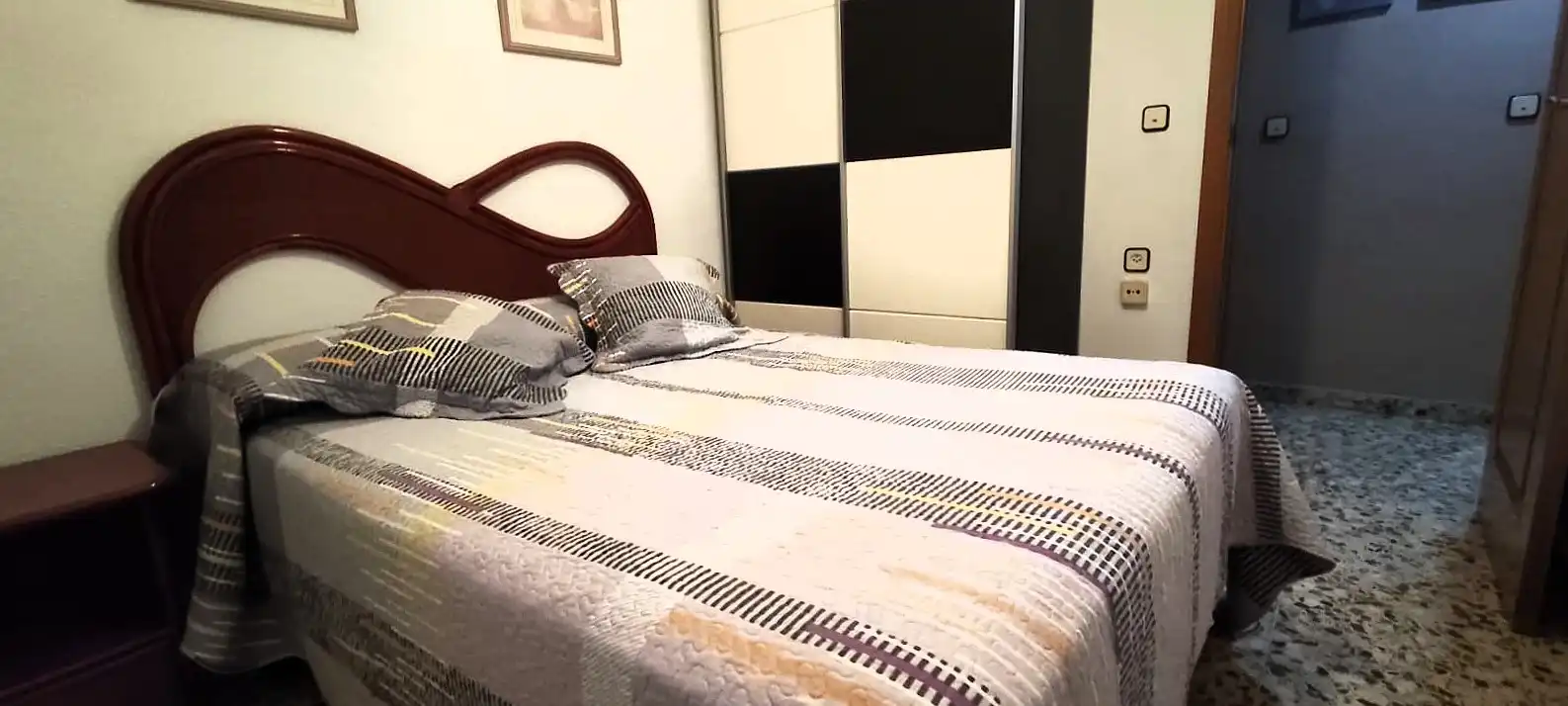 Dormitori de Pis en venda en Alicante / Alacant amb Aire condicionat i Terrassa
