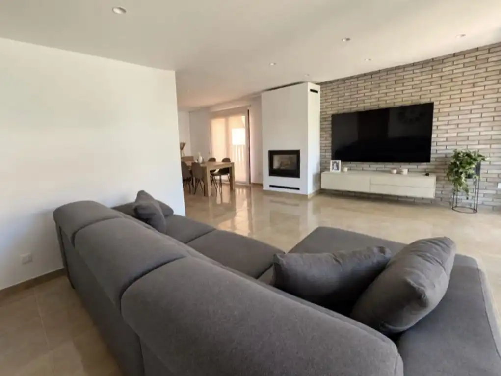 Sala d'estar de Casa o xalet en venda en Begues amb Aire condicionat, Terrassa i Balcó