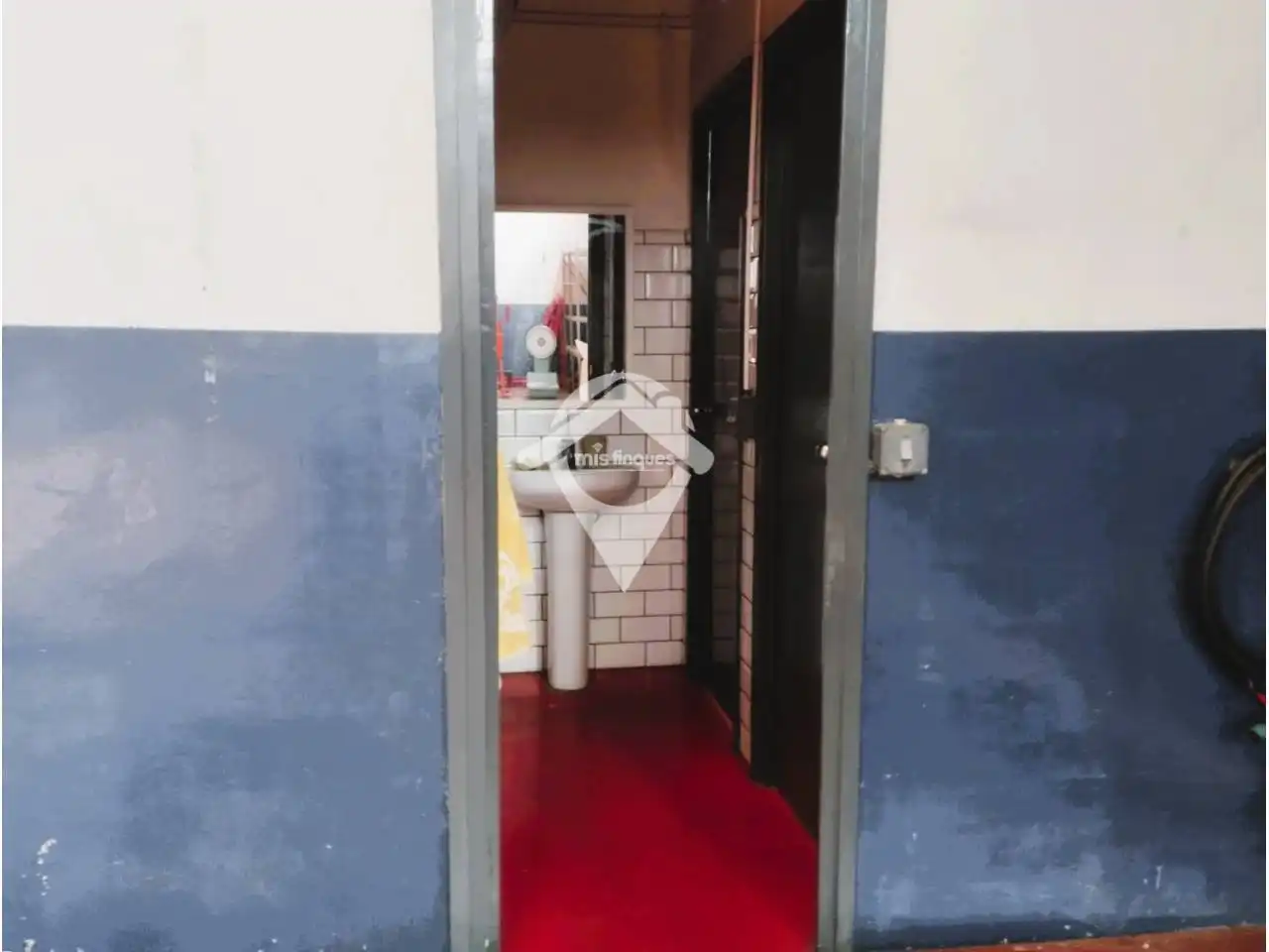 Baño de Nave industrial de alquiler en Sant Quirze del Vallès con Alarma