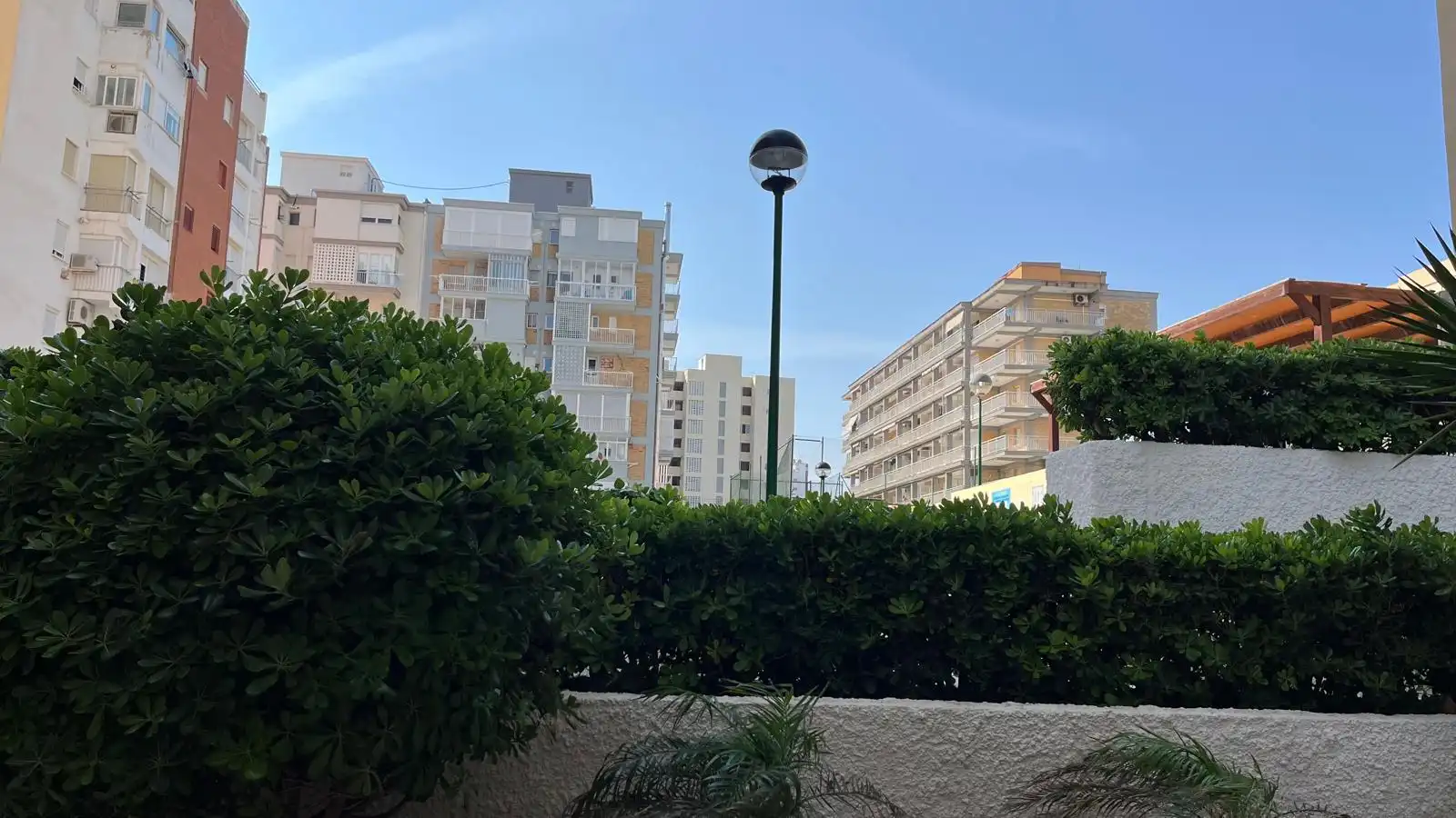 Vista exterior de Apartamento en venta en Gandia con Terraza, Amueblado y Piscina comunitaria