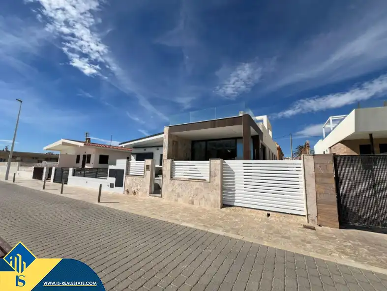 Chalet con jardín en venta en La Mata, imagen 35