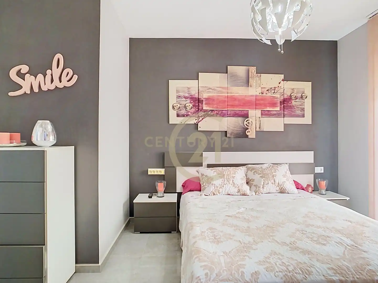 Habitación de Apartamento en venta en Álora con Aire acondicionado, Alarma y Piscina comunitaria