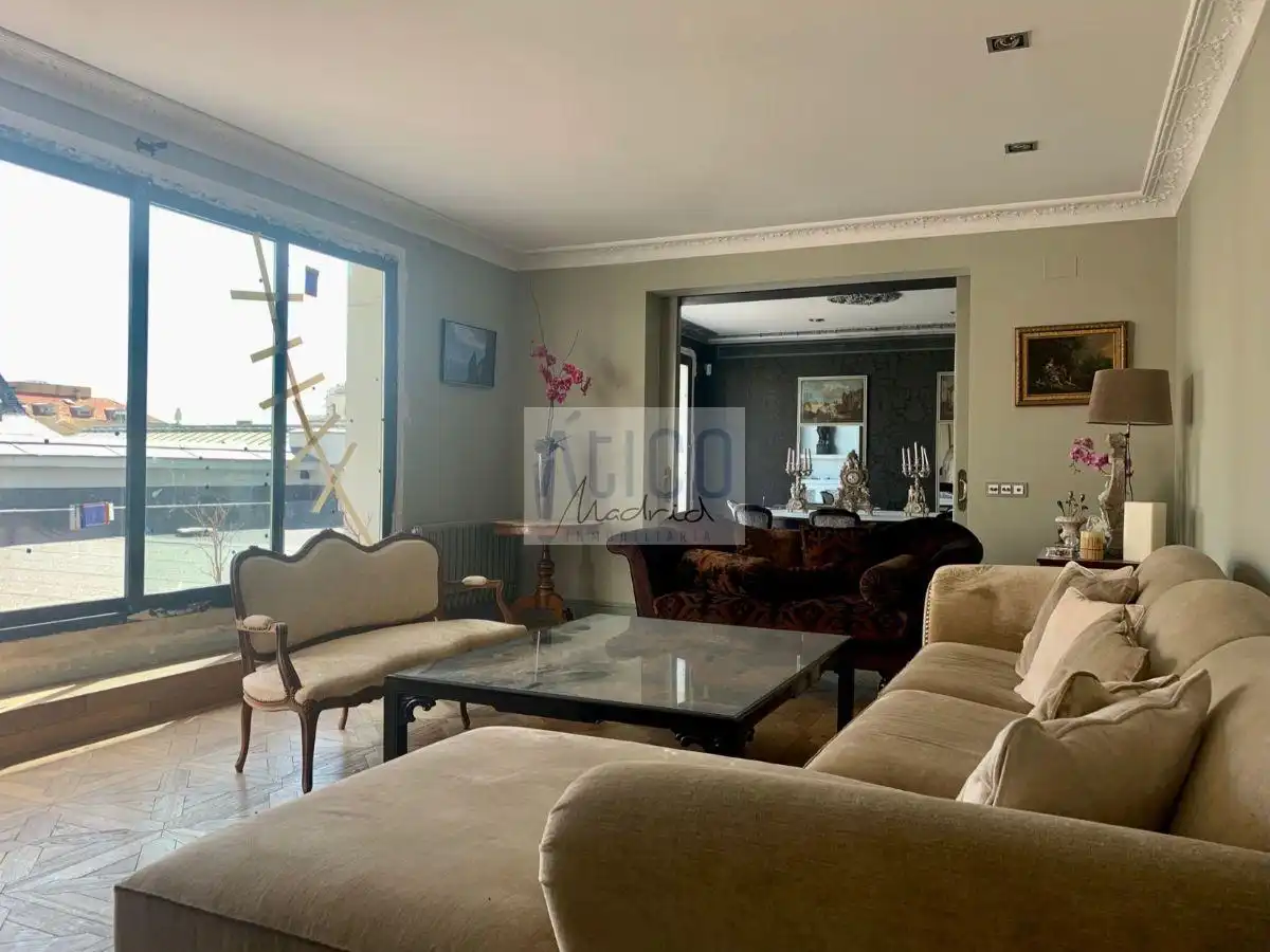 Fotografía del inmueble reportado: 8.500 €/mes — Jerónimos, Madrid