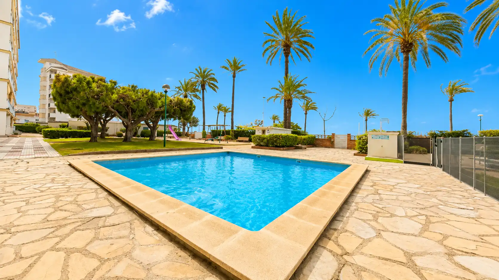 Piscina de Piso en venta en Cunit con Aire acondicionado, Jardín privado y Piscina