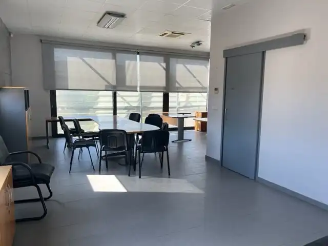Geschaftsraum zur Miete in CEPS, Torre Valentina - Mas Vilar de La Mutxada - Treumal