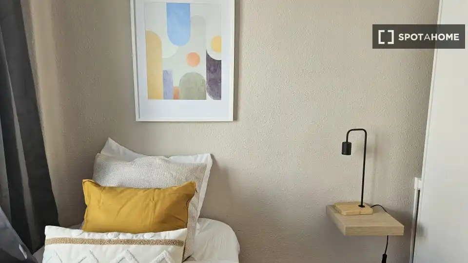 Habitación en Trinitat