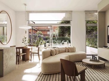 Duplex avec piscine à vendre à Enric Granados