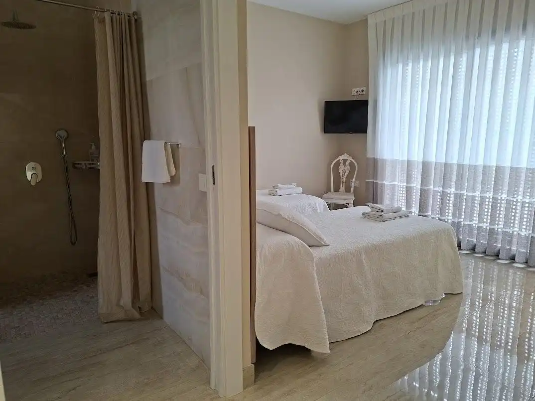 Bedroom of Houses for sale in Hontecillas  with Air Conditioner, Private garden and Terrace