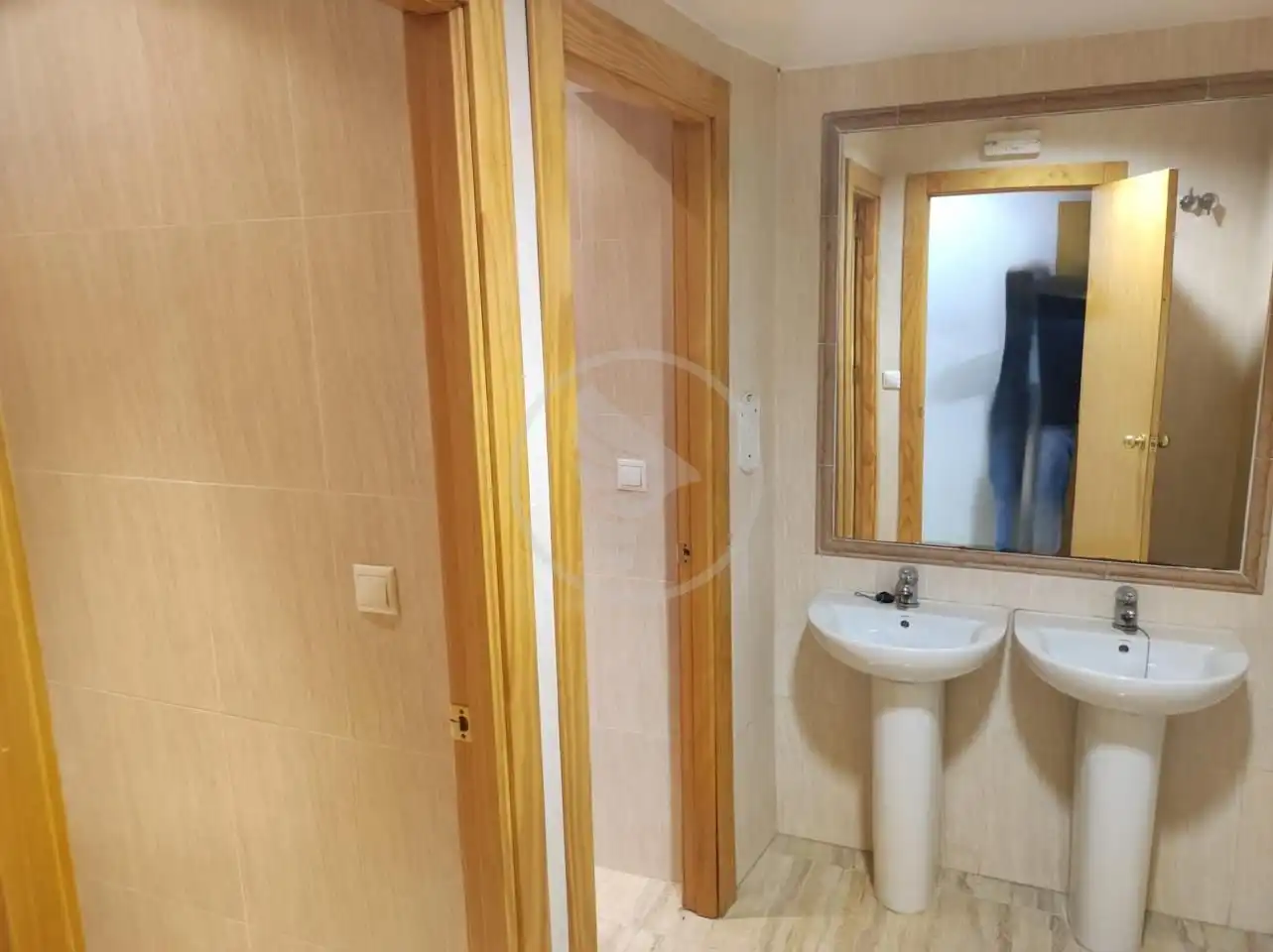 Baño de Local en venta en Linares con Aire acondicionado