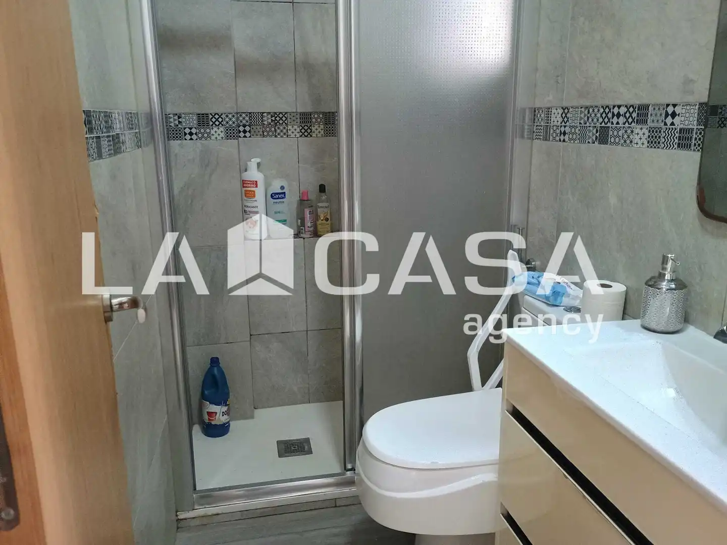 Bathroom of Houses for sale in Algeciras