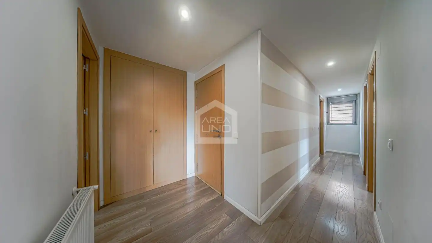 Planta baja en venta en Alcorcón con Calefacción y Trastero