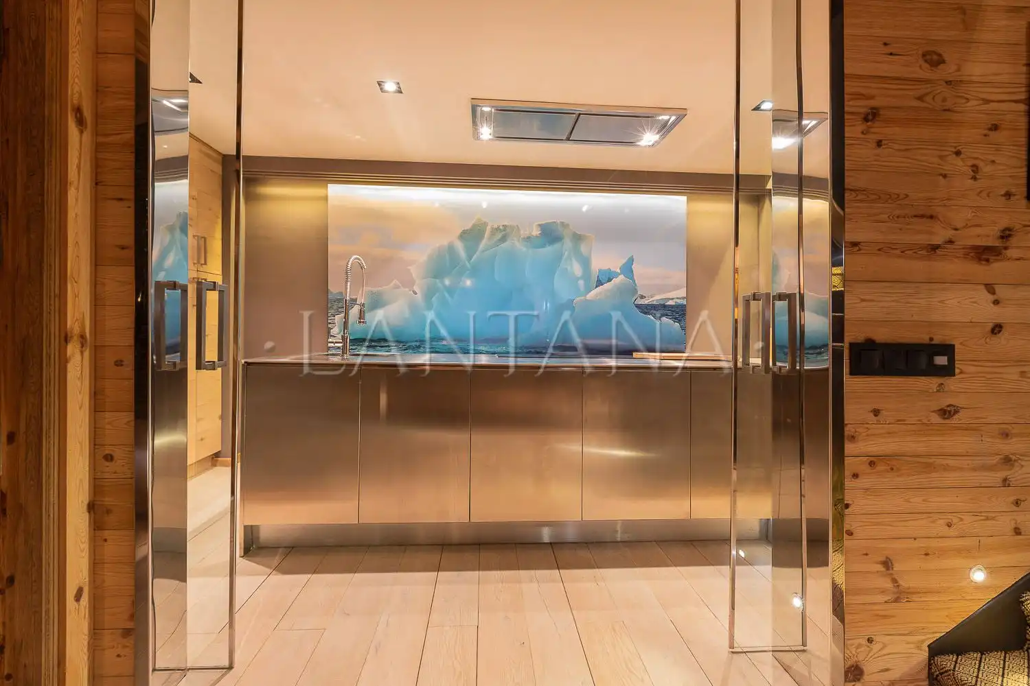 Casa adosada en venta en Naut Aran con Calefacción, Parquet y Trastero