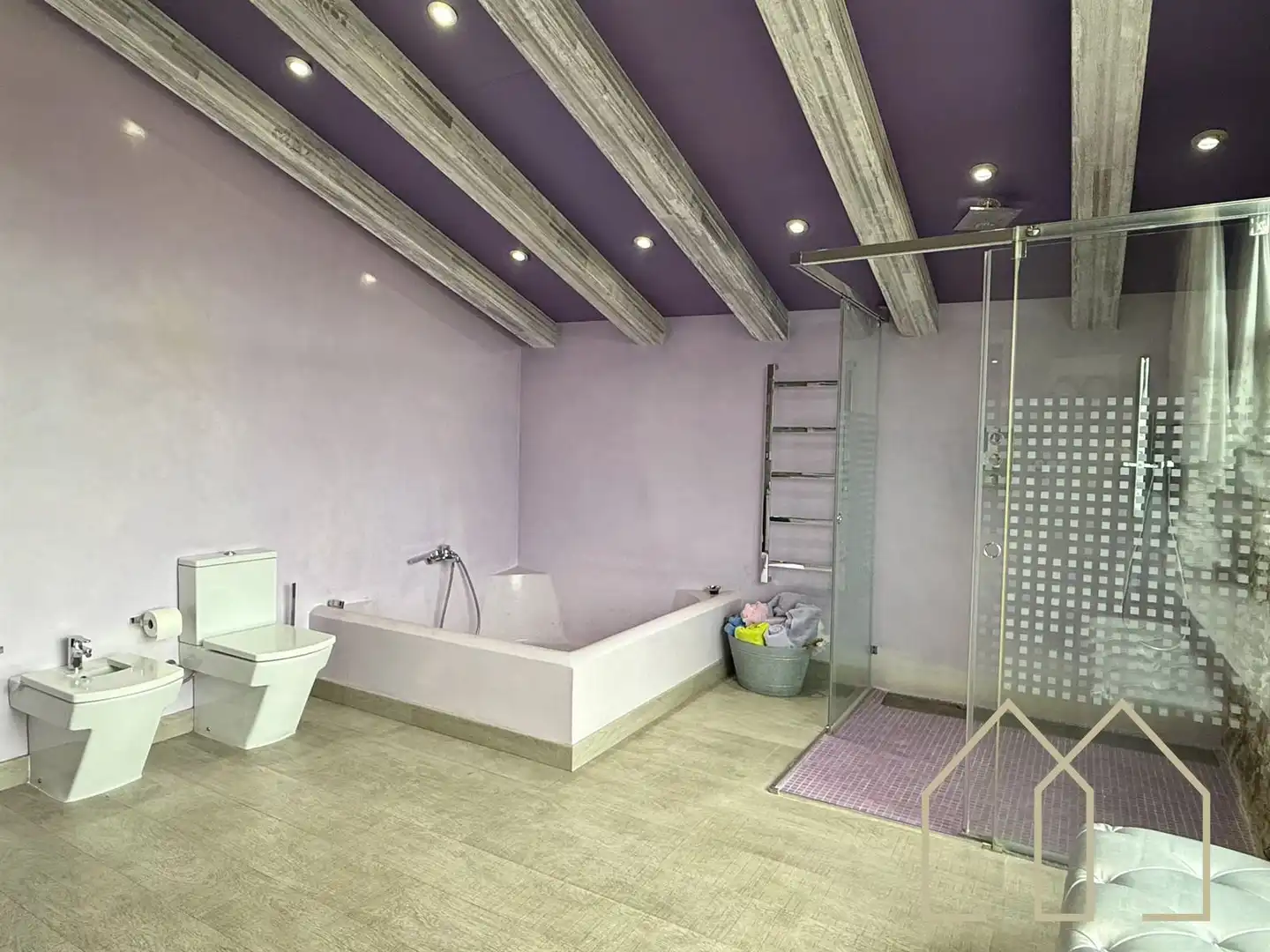 Baño de Casa o chalet en venta en Sant Joan de Mollet con Aire acondicionado, Calefacción y Jardín privado