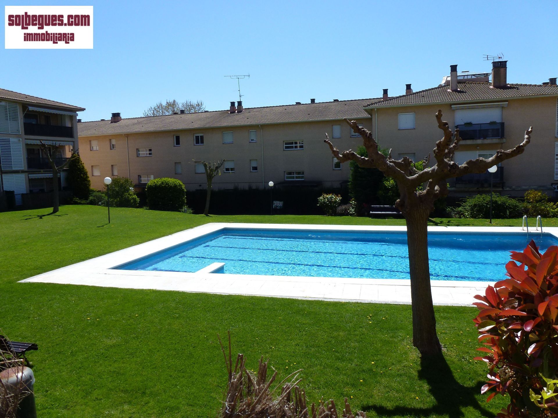 Piscina de Piso en venta en Begues con Calefacción, Terraza y Piscina comunitaria