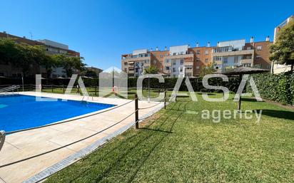 Piscina de Pis en venda en Mairena del Aljarafe amb Aire condicionat, Piscina i Balcó