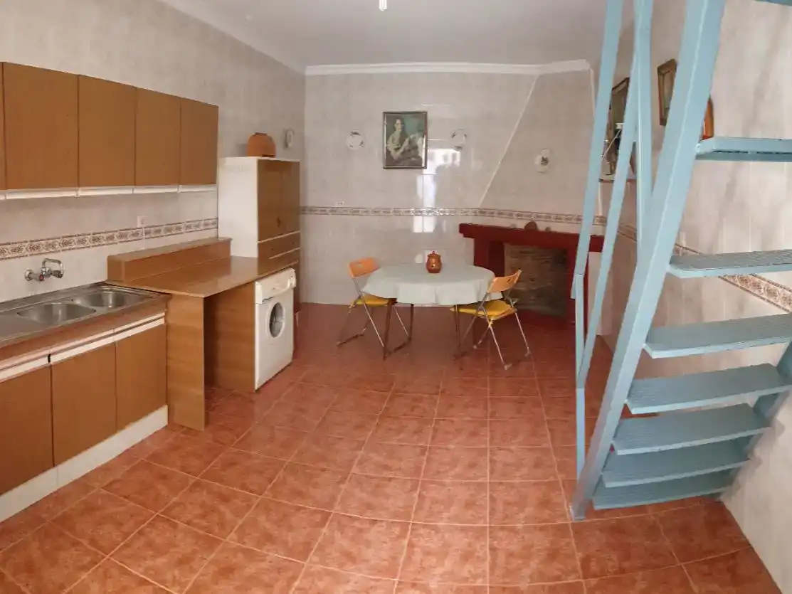 Cuina de Casa adosada en venda en El Campillo (Huelva) amb Traster i Moblat