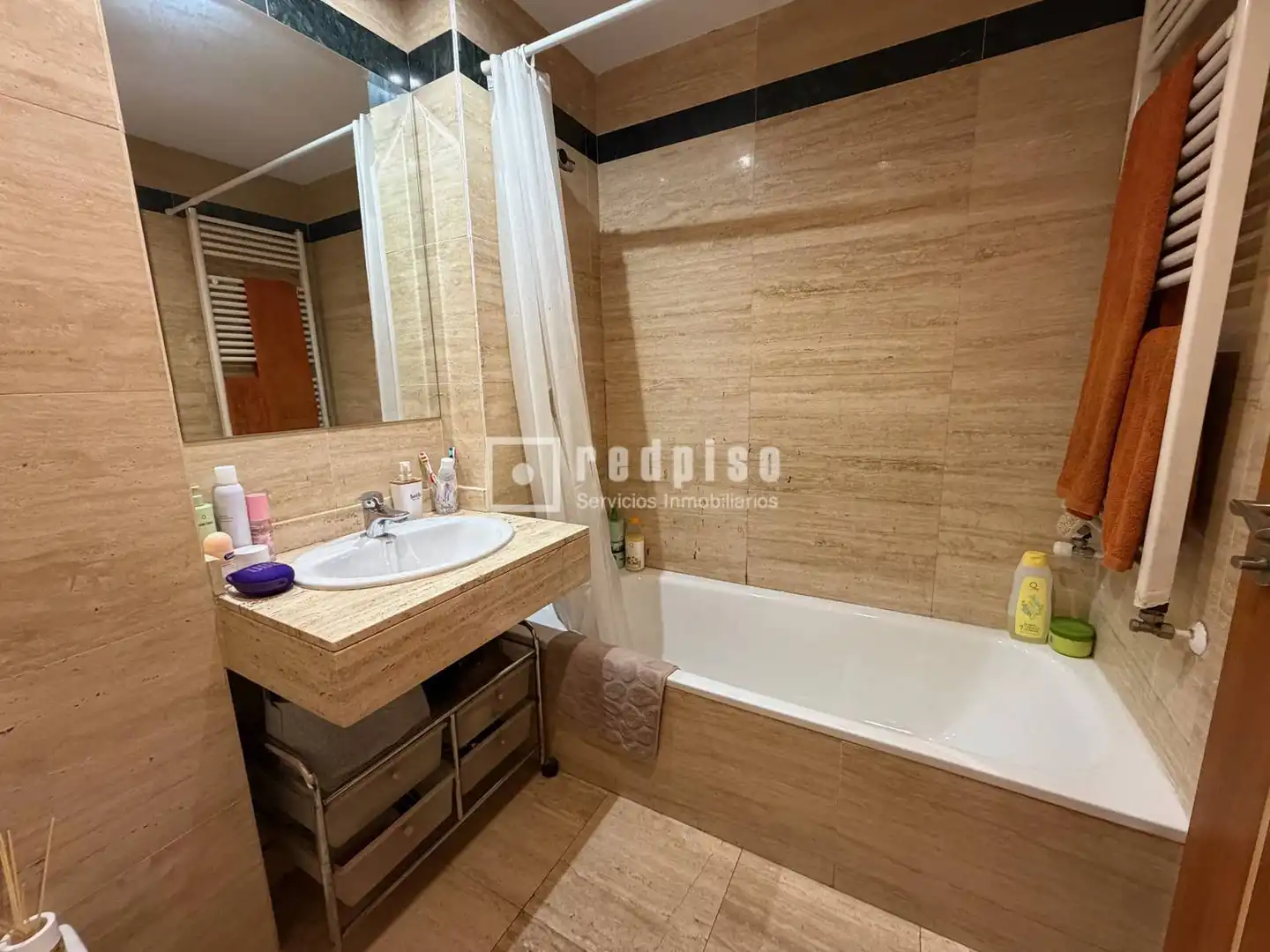 Bathroom of Flat for sale in Madrid  with Air Conditioner, Heating and Private garden