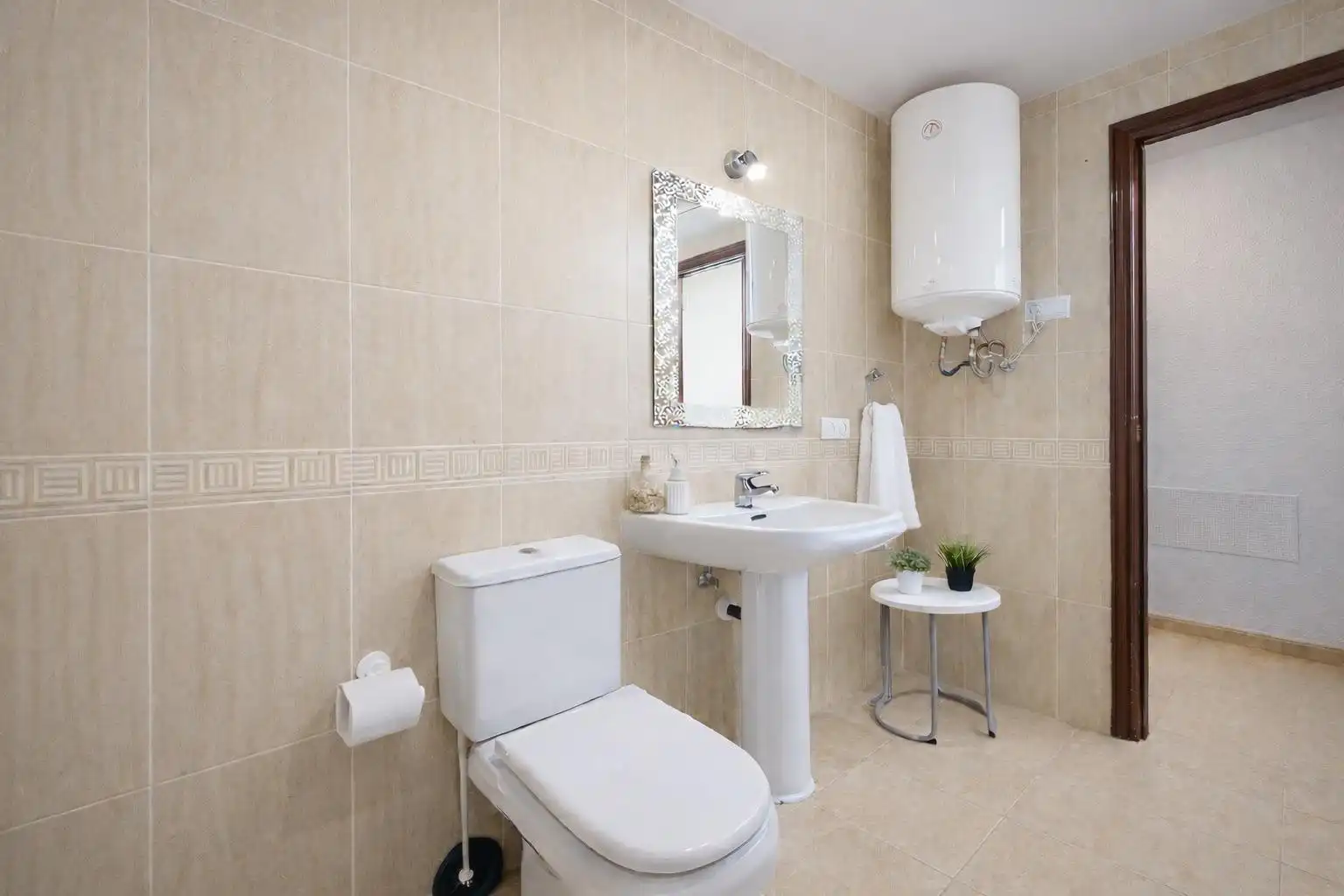 Bathroom of Flat for rent in Roquetas de Mar  with Air Conditioner, Heating and Private garden