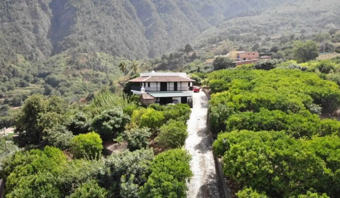 Vista exterior de Finca rústica en venda en La Orotava amb Terrassa