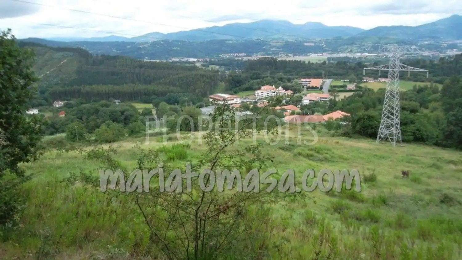 Residencial en venda en Loiu