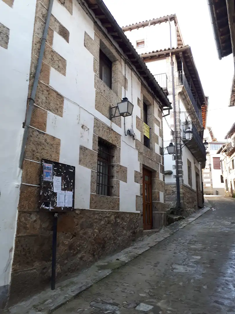 Locale commerciale in vendita a Candelario