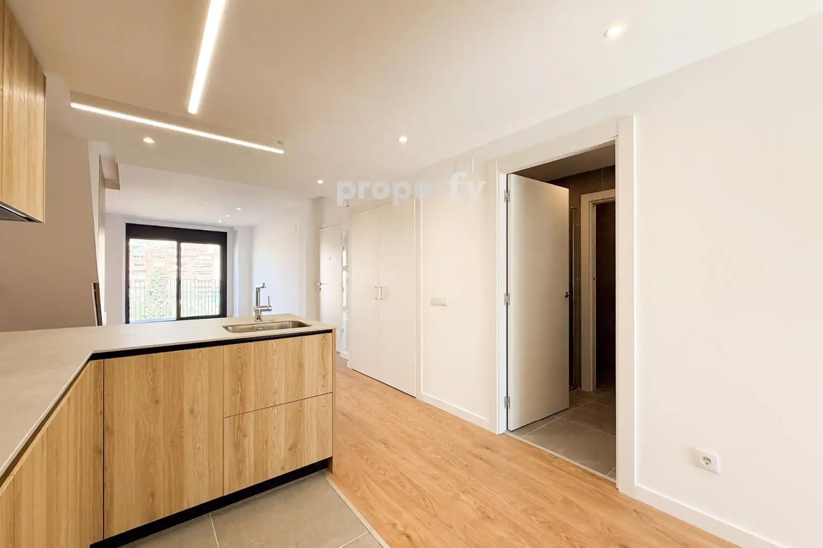 Küche von Maisonette zum Verkauf in Badalona mit Klimaanlage, Heizung und Parkett