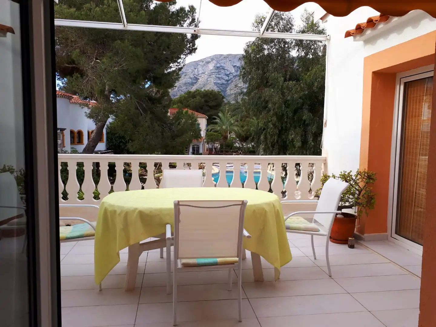 Apartment with pool to rent in Las Rotas / Les Rotes, imagen 2