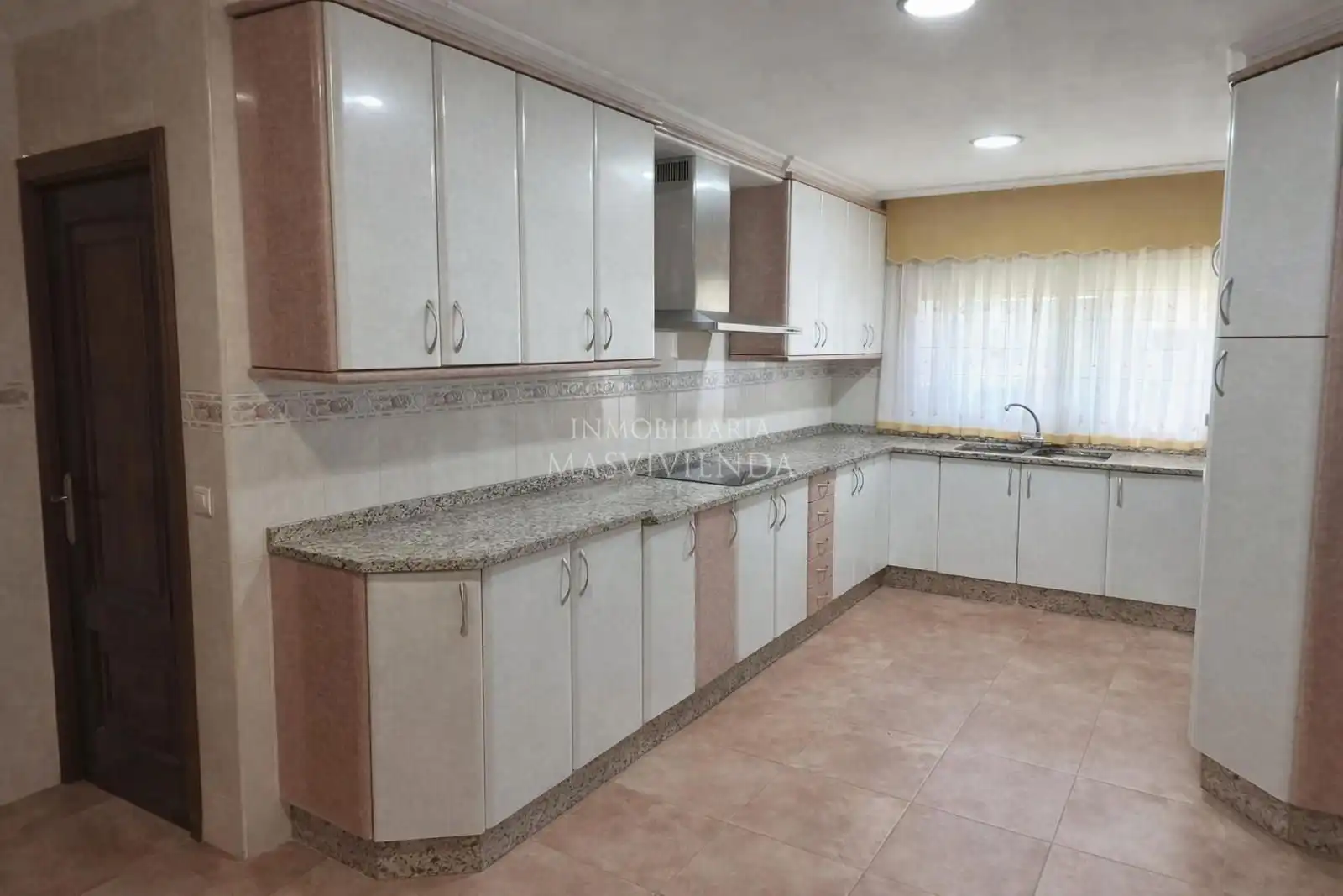 Detached homes for sale in Arrufana (Da)-Louredo, Mos