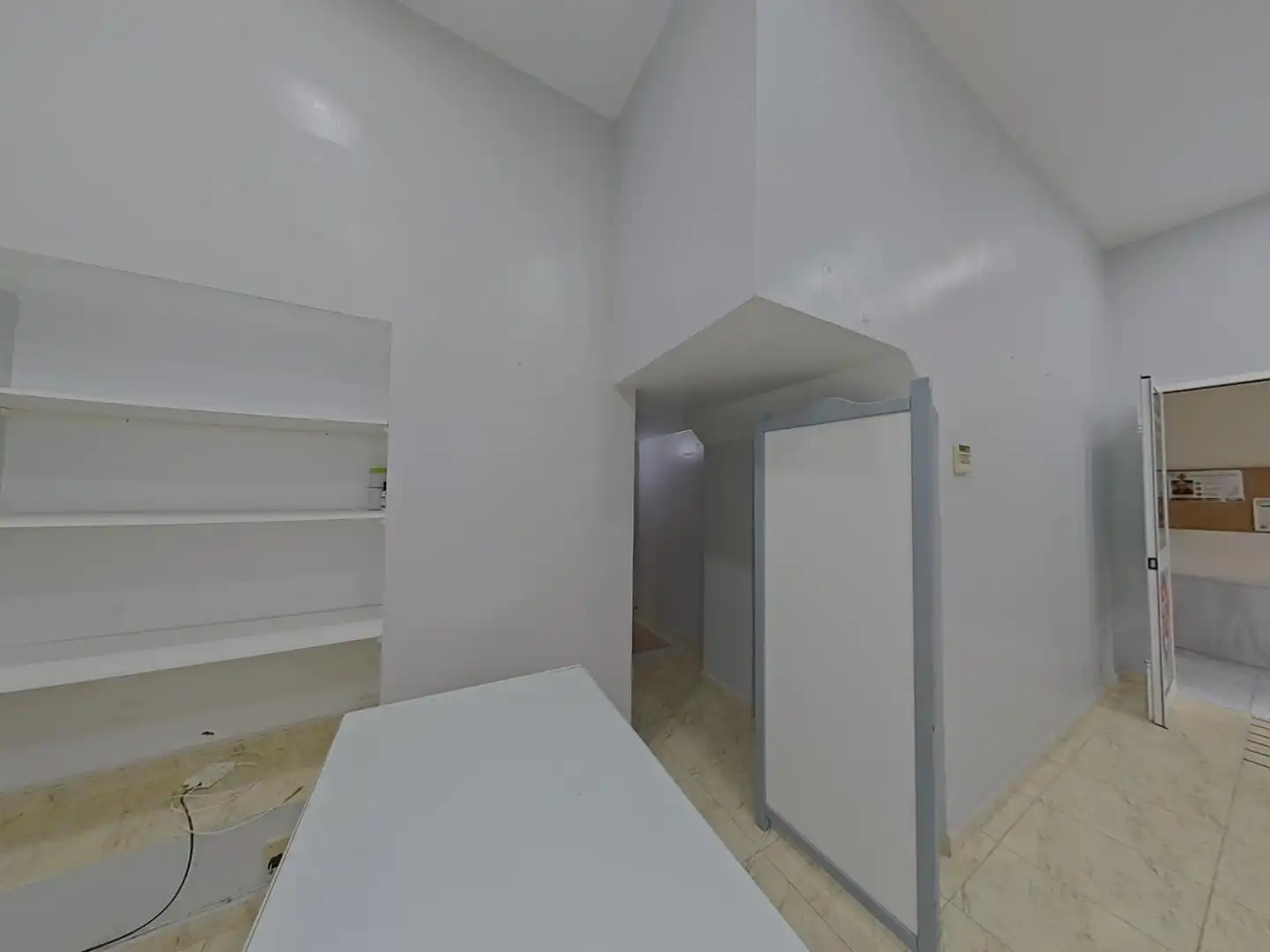Commercial properties for rent in Calle CORTES LAS, Centro