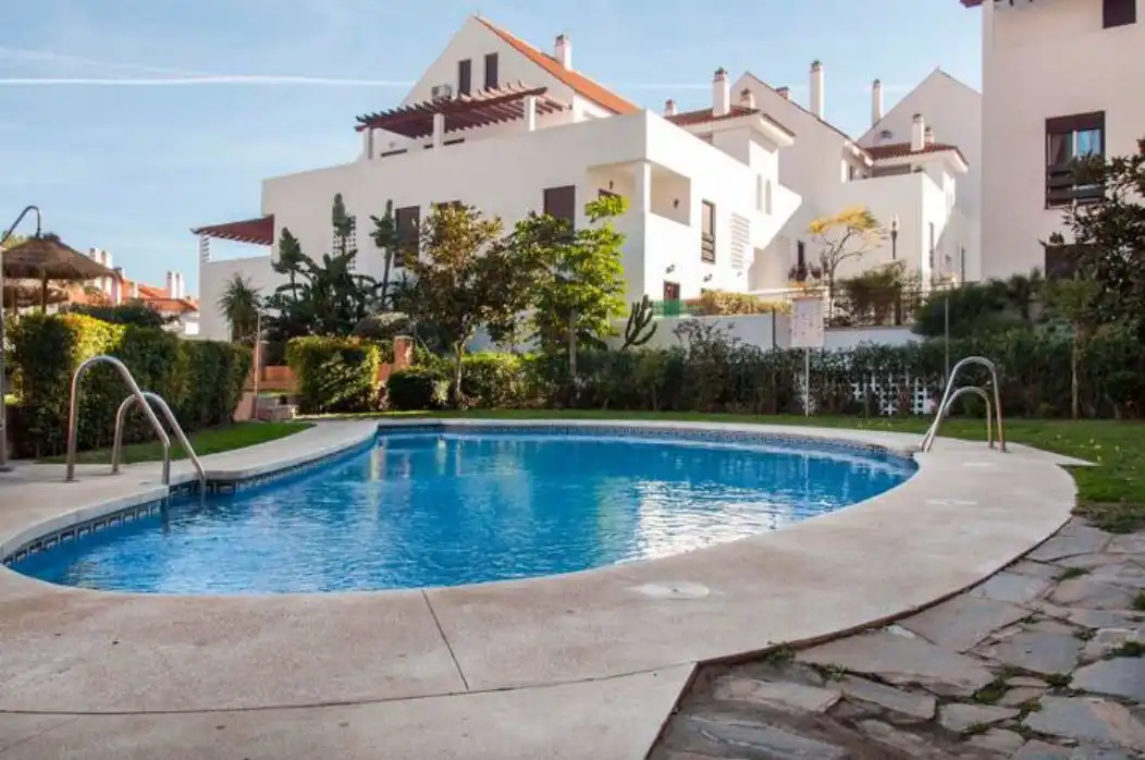 Planta baja de alquiler en Las Brisas