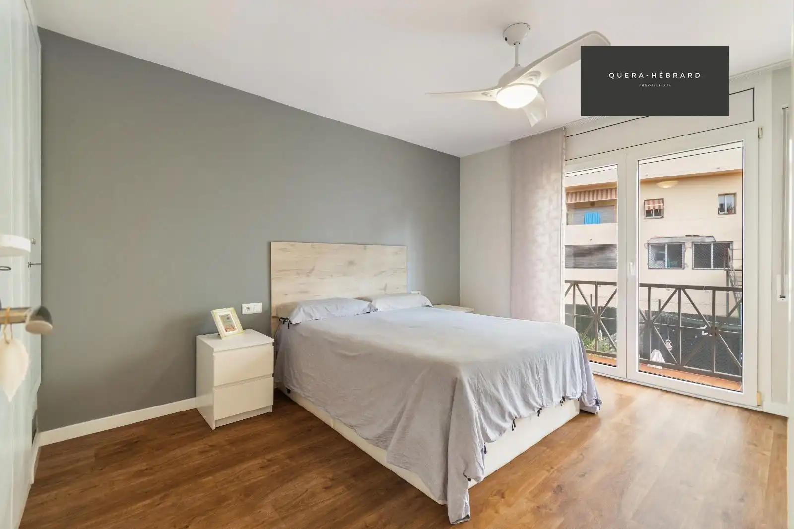 Habitación de Casa adosada en venta en Rubí con Aire acondicionado, Calefacción y Parquet