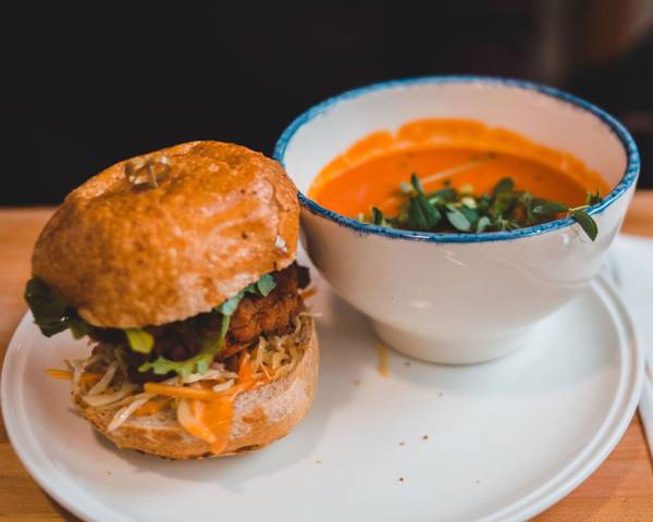 Local comercial en Alquiler en monforte de lemos en Pilar