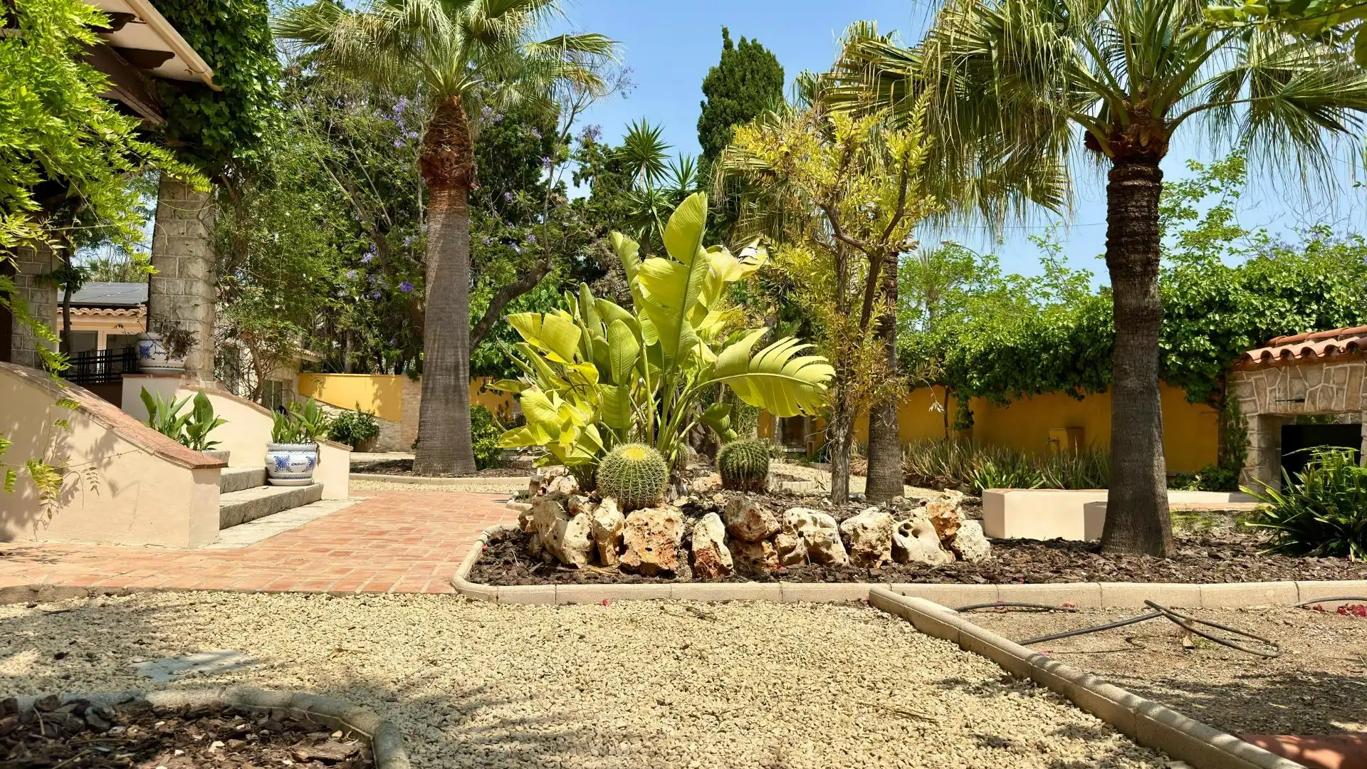 Jardí de Casa o xalet en venda en Alicante / Alacant amb Aire condicionat, Calefacció i Jardí privat