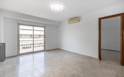 Bedroom of Flat for sale in  Granada Capital  with Air Conditioner