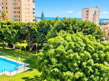 Piso con piscina en venta en Playamar - Benyamina