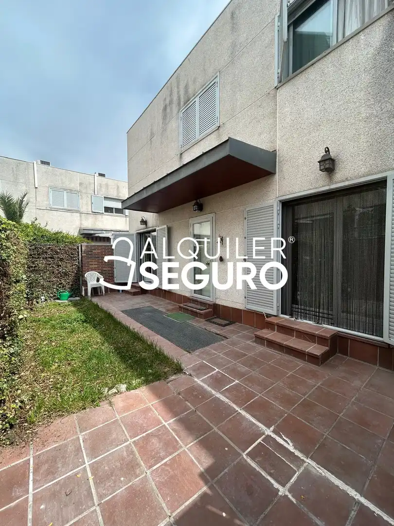 Außenansicht von Haus oder Chalet zur Miete in Alcalá de Henares mit Klimaanlage, Heizung und Terrasse