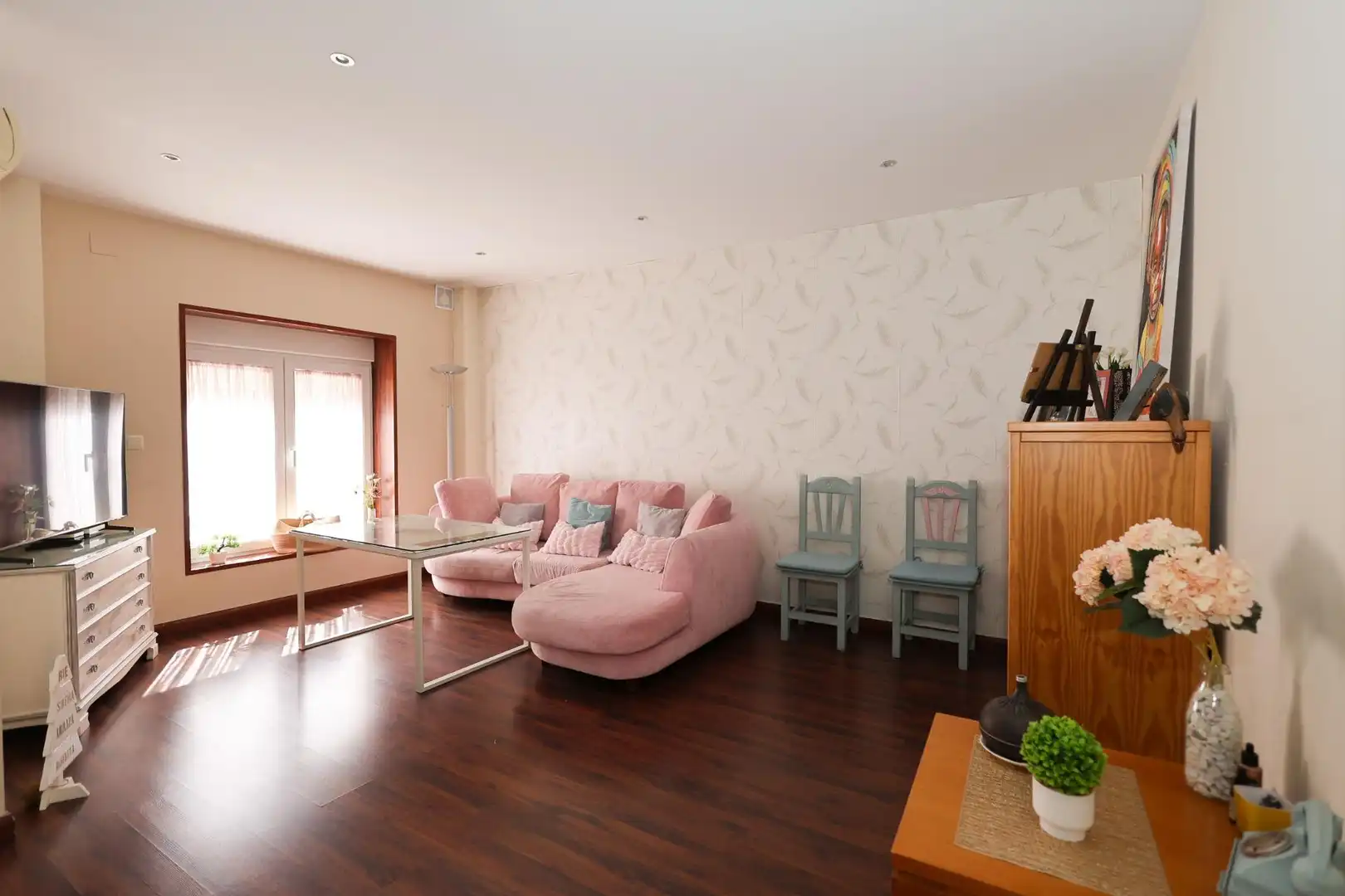 Sala de estar de Casa adosada en venta en Cúllar Vega con Aire acondicionado y Amueblado