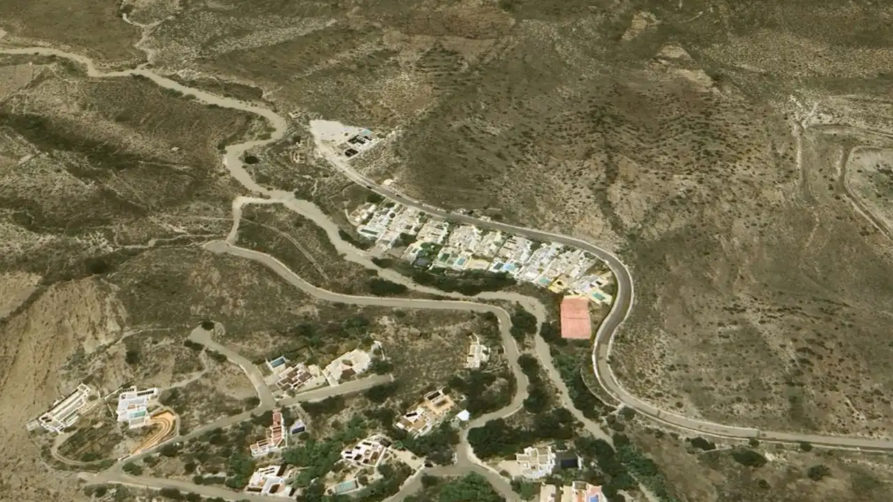 Vista exterior de Oficina en venda en Níjar