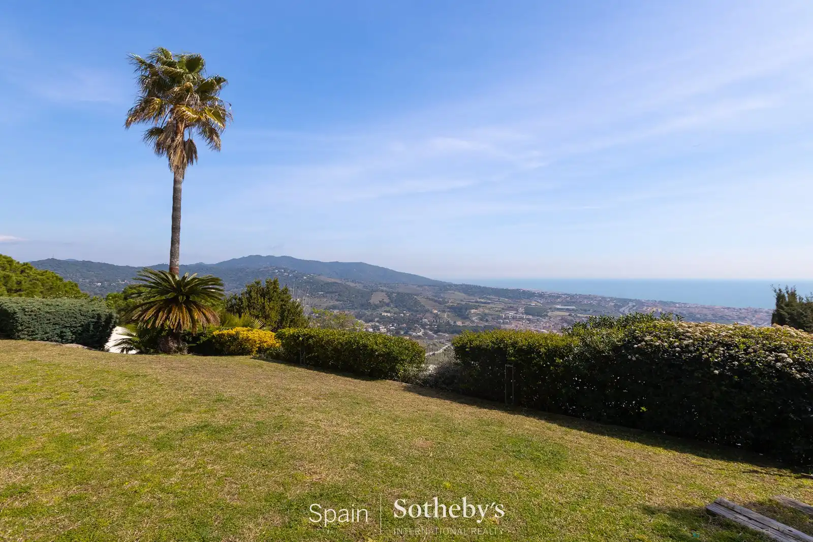 Vista exterior de Casa o chalet en venta en Tiana con Calefacción, Jardín privado y Terraza