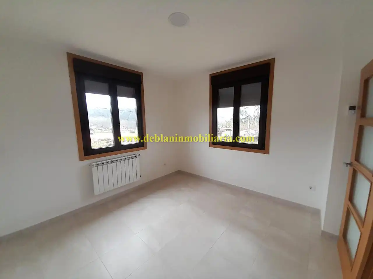 Schlafzimmer von Haus oder Chalet zur Miete in Tui mit Heizung, Privatgarten und Abstellraum