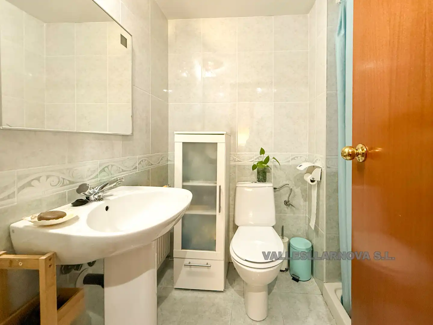 Bathroom of Flat for sale in Mollet del Vallès  with Air Conditioner and Heating