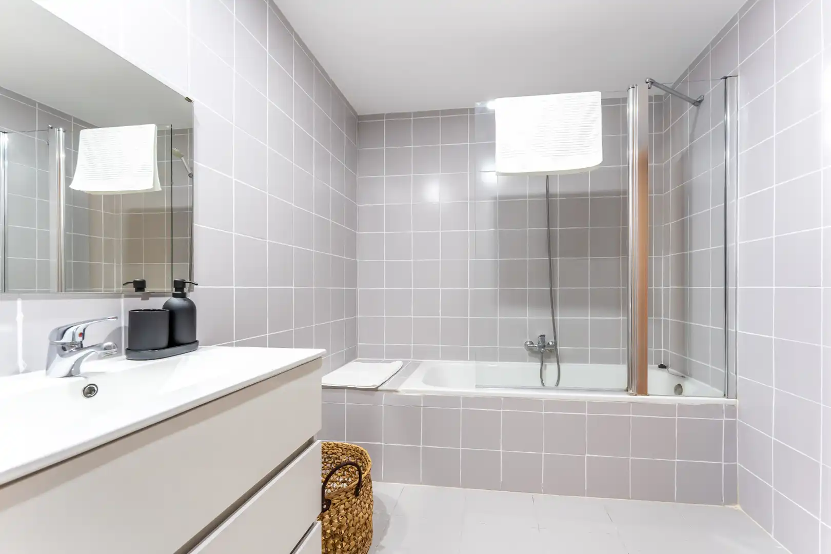 Baño de Piso en venta en Madrid con Piscina comunitaria