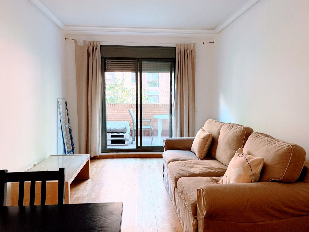 Living room of Flat to rent in  Madrid Capital  with Air Conditioner, Heating and Terrace
