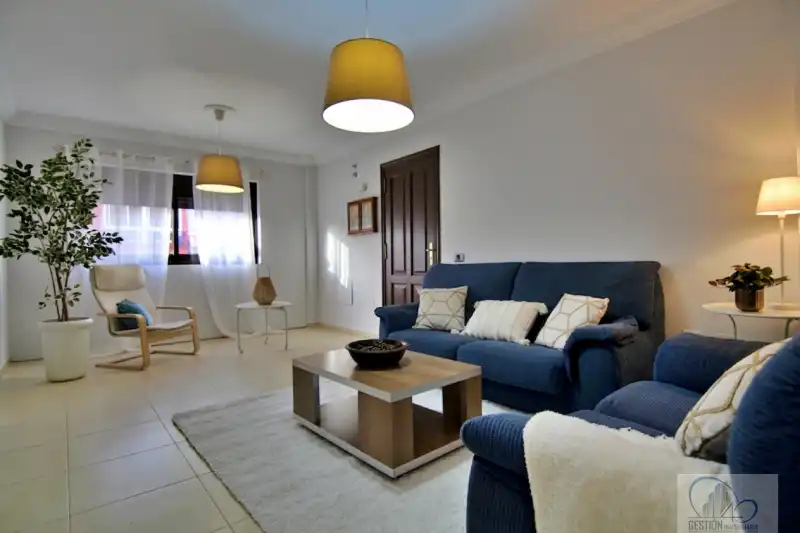 Living room of Flat for sale in San Cristóbal de la Laguna  with Terrace, Storage room and Furnished