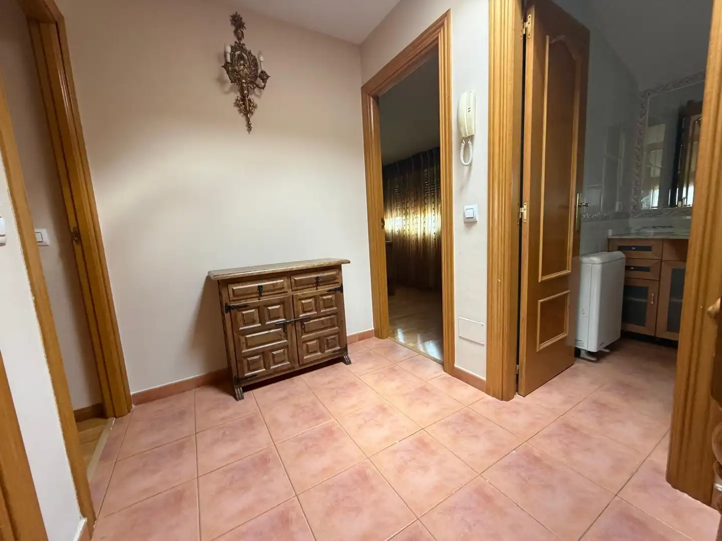 Dormitori de Casa adosada en venda en Palazuelos de Eresma amb Calefacció, Terrassa i Alarma