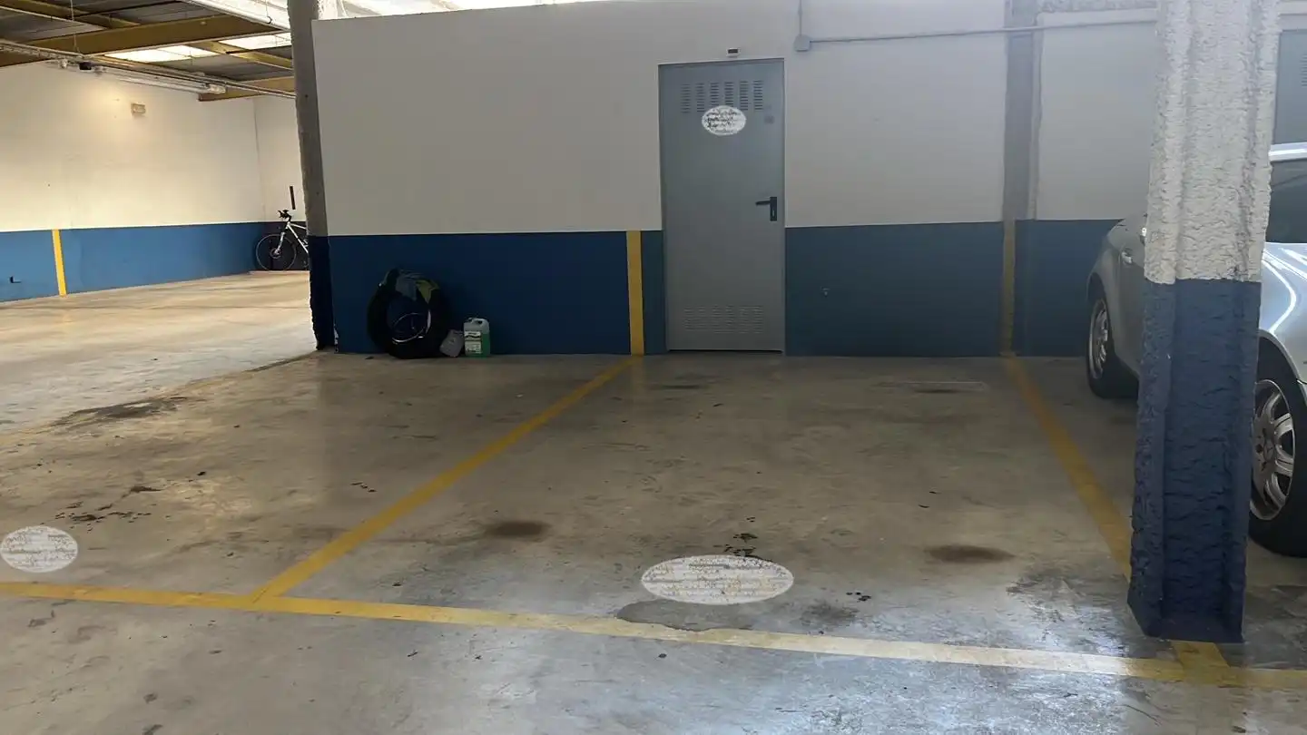Aparcament en venda a Domingo Beltran de Otazu Kalea